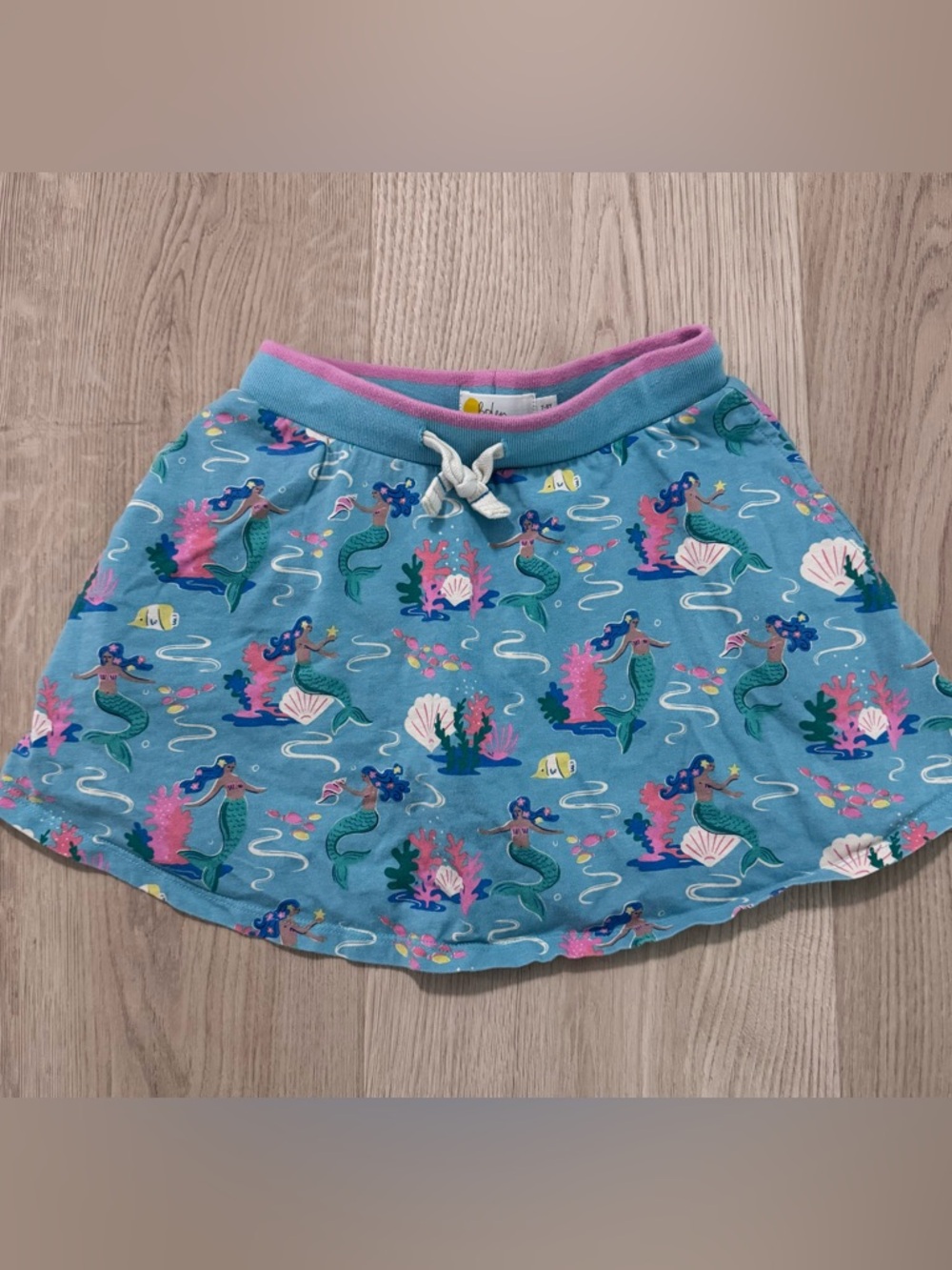 Mini Boden mermaid print skort 7/8